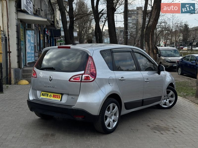 Минивэн Renault Scenic 2010 в Николаеве