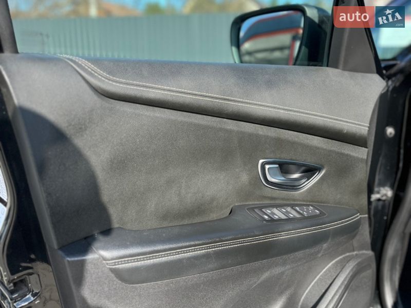 Мінівен Renault Scenic 2017 в Ірпені фото 21 Мінівен Renault Scenic 2017 в Ірпені