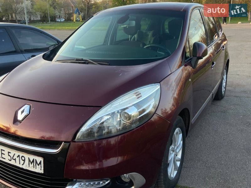 Renault Scenic 2012