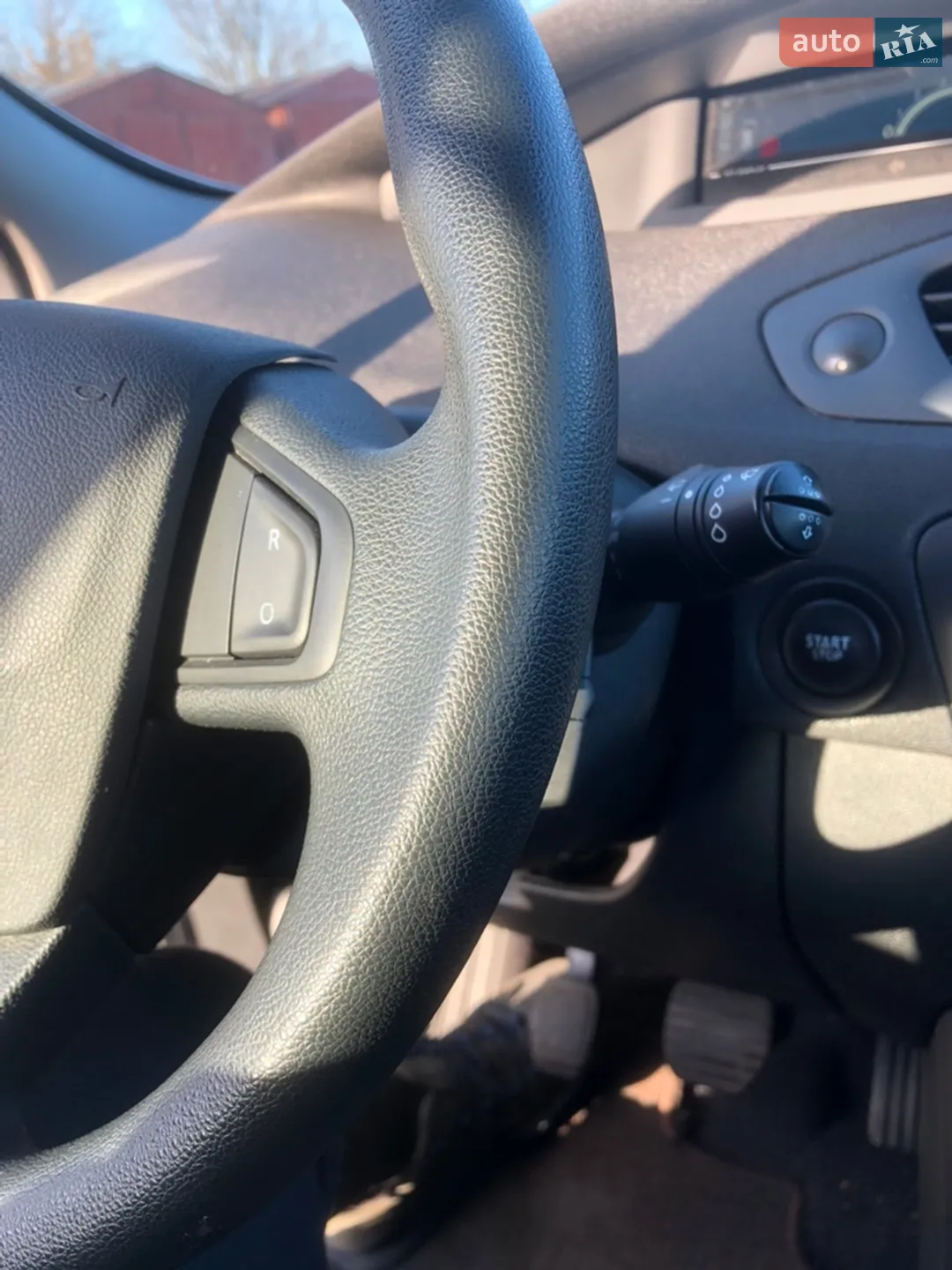 2010 Renault Scenic - мініатюра 21