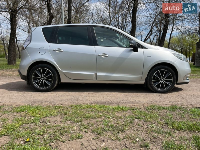 Renault Scenic 2012