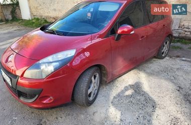 Минивэн Renault Scenic 2010 в Луцке