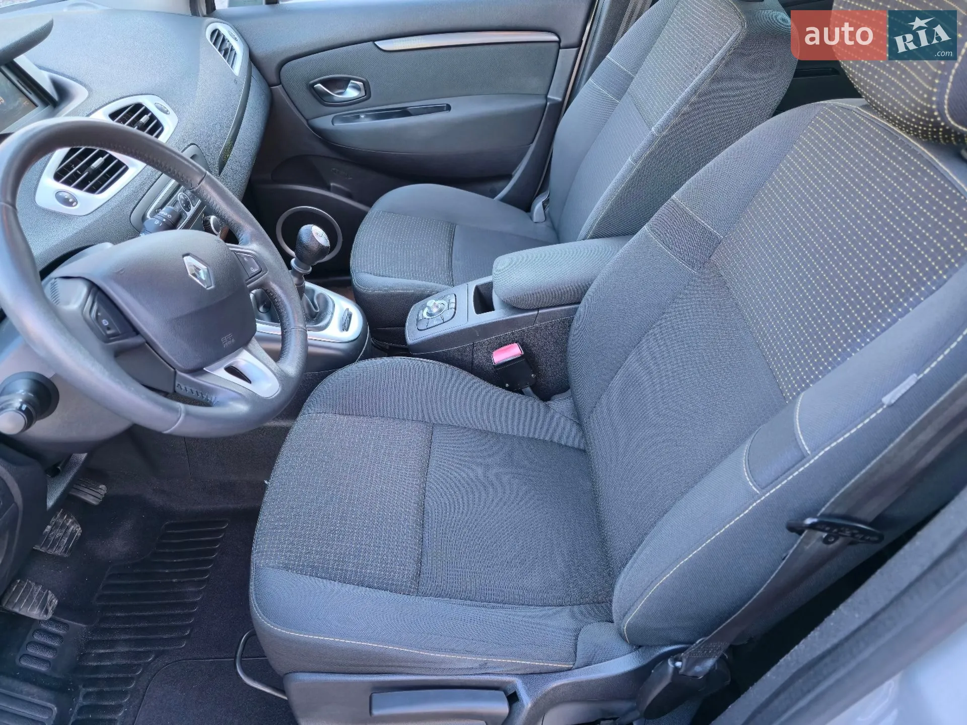 2010 Renault Scenic - мініатюра 14