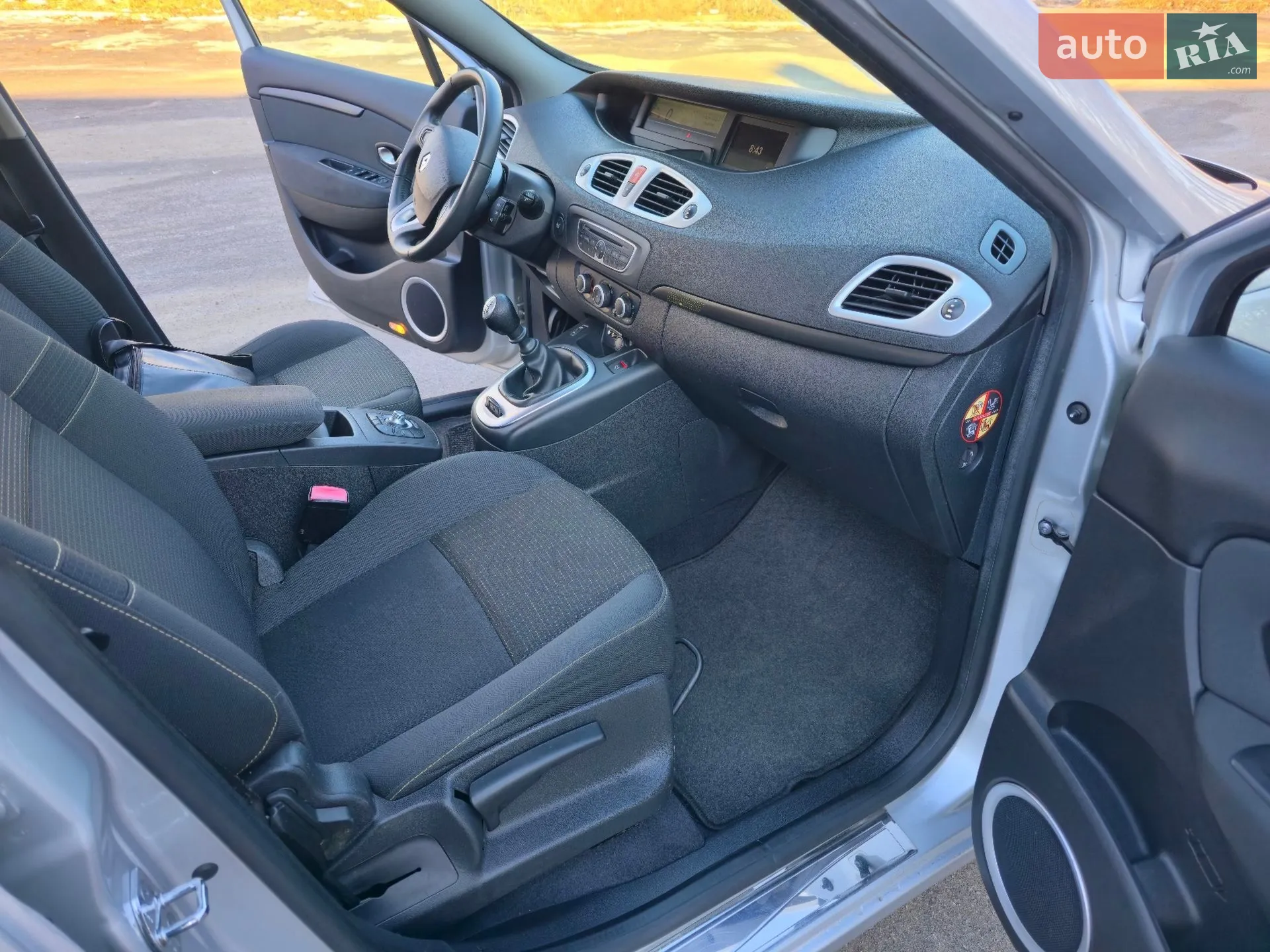 2010 Renault Scenic - мініатюра 35