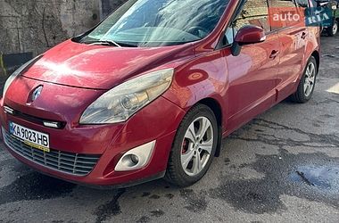 Минивэн Renault Scenic 2010 в Киеве