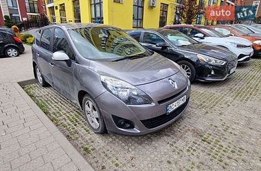 Мінівен Renault Scenic 2011 в Львові