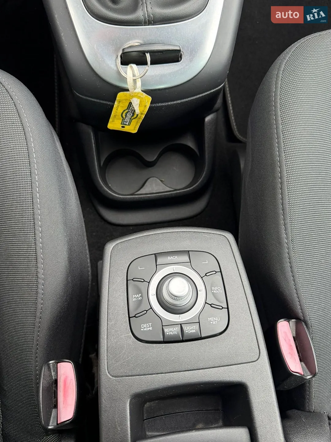 2010 Renault Scenic - мініатюра 12