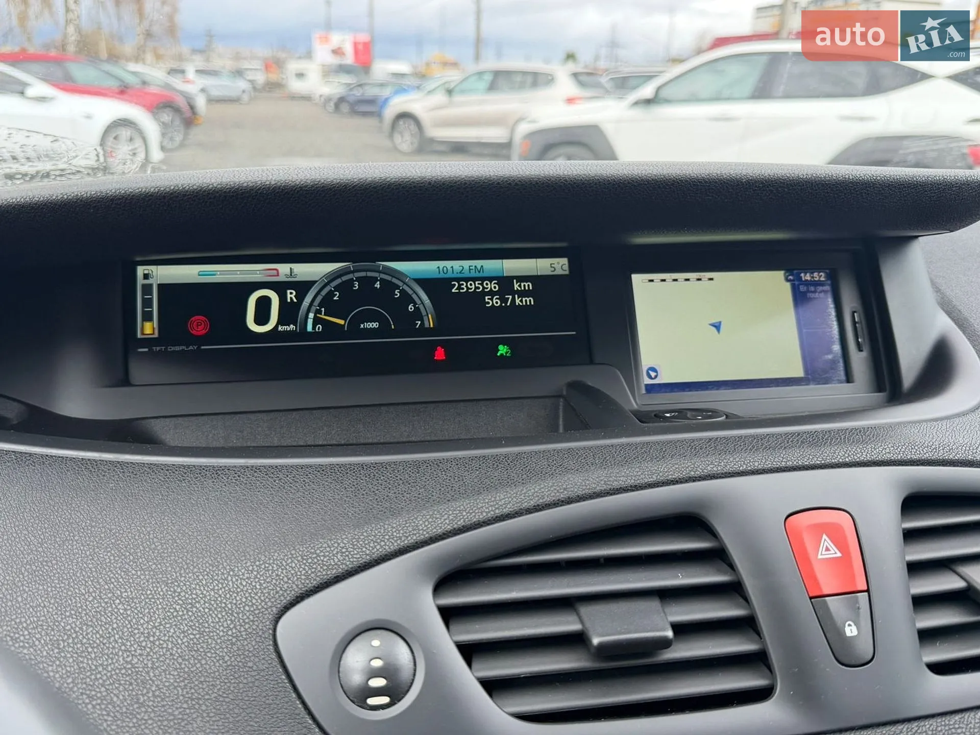 2010 Renault Scenic - мініатюра 14