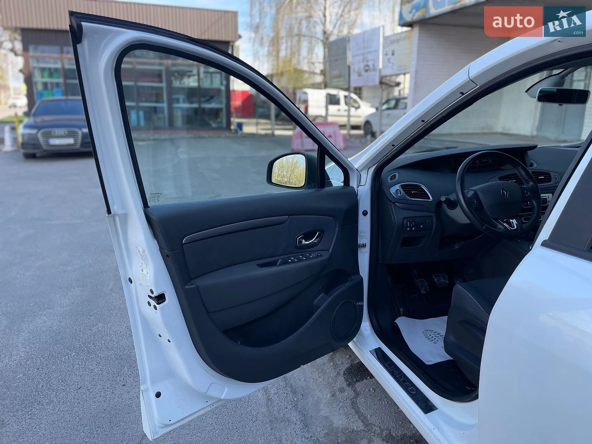 2014 Renault Scenic - мініатюра 9