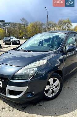 Мінівен Renault Scenic 2011 в Сумах