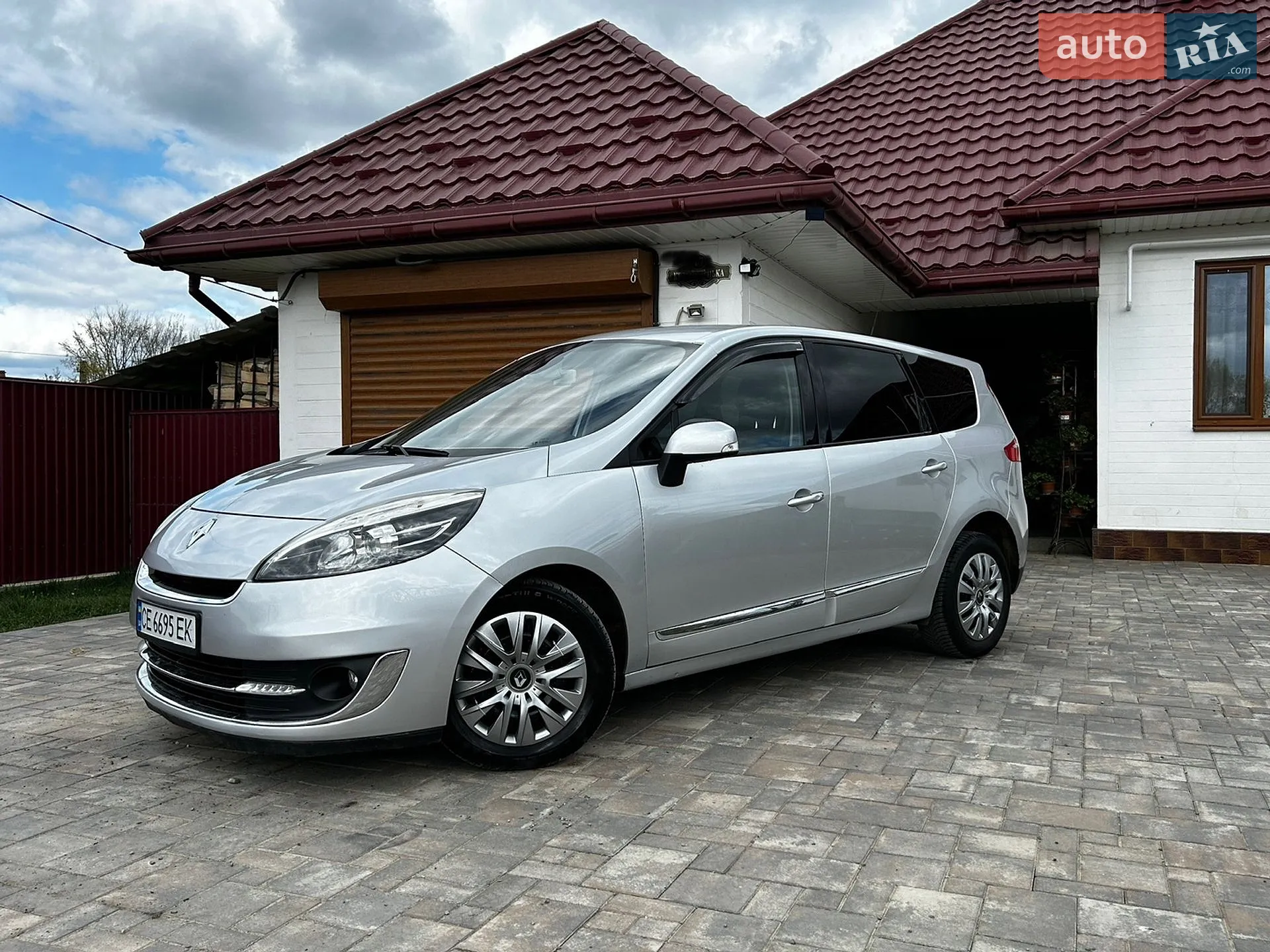 2012 Renault Scenic - мініатюра 2