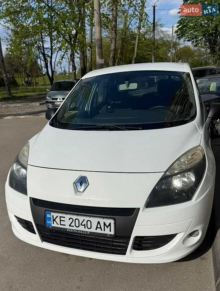 2010 Renault Scenic - мініатюра 20