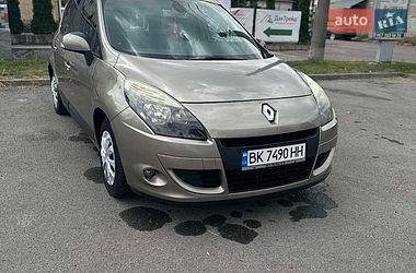 Минивэн Renault Scenic 2009 в Ровно