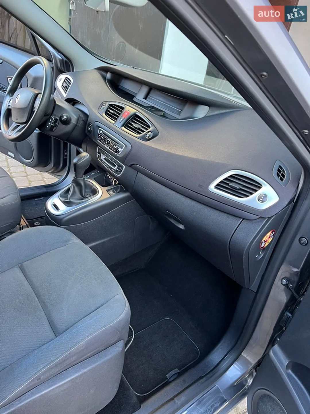 2010 Renault Scenic - мініатюра 6