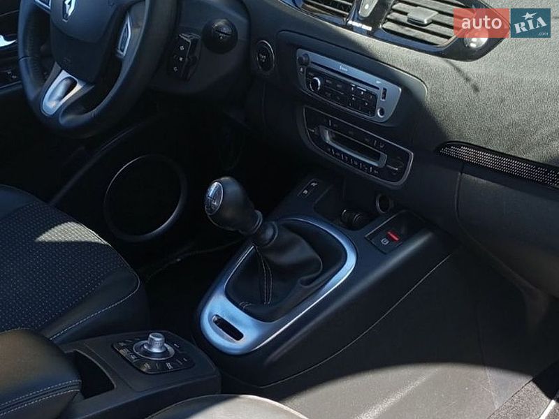 Мінівен Renault Scenic 2012 в Дубні