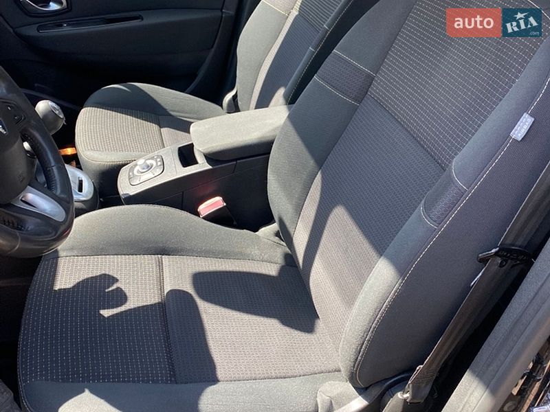 Минивэн Renault Scenic 2010 в Луцке