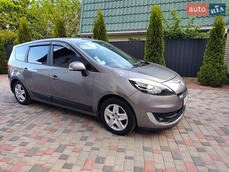 Минивэн Renault Scenic 2012 в Звягеле