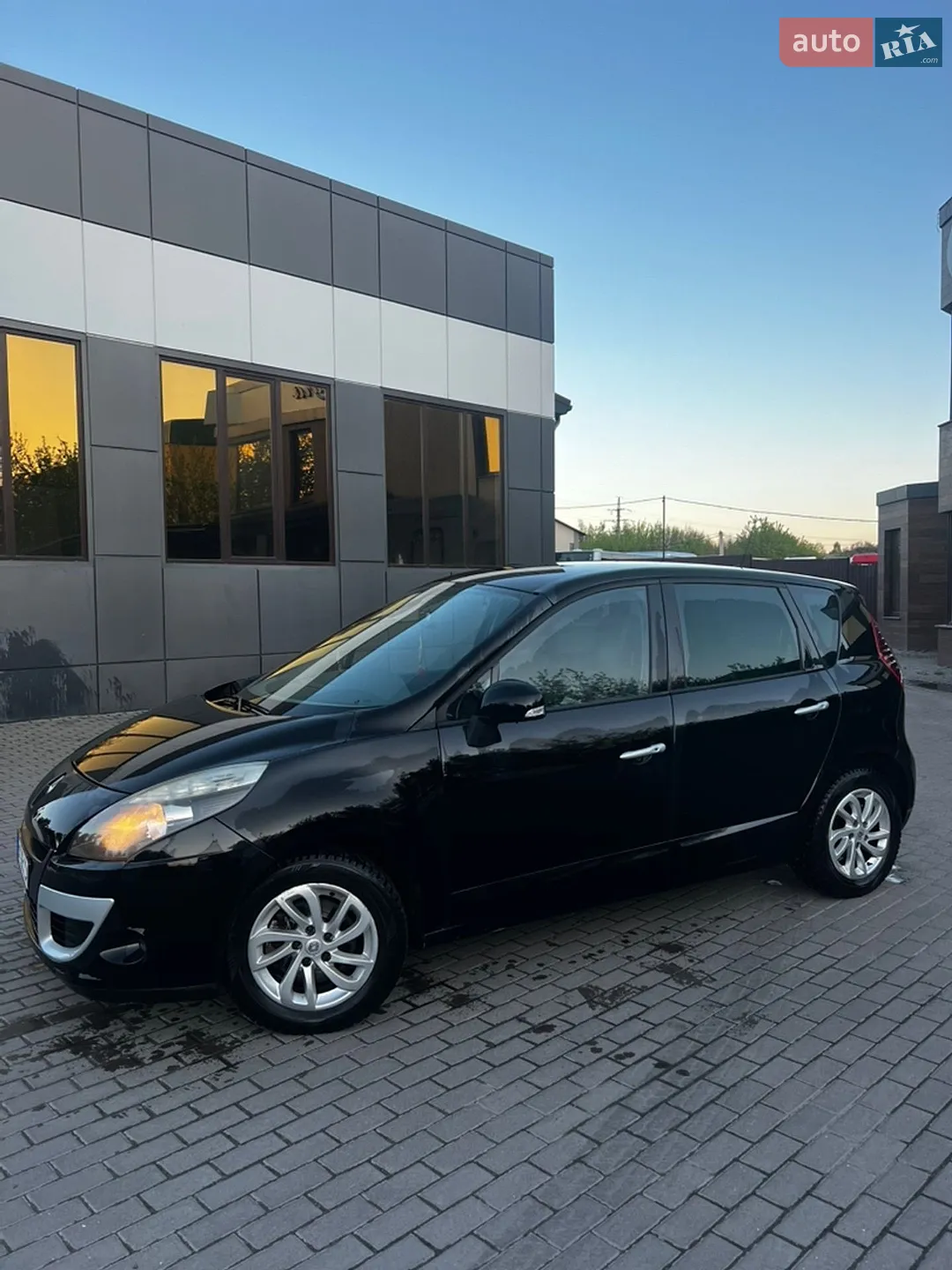 2011 Renault Scenic - мініатюра 3