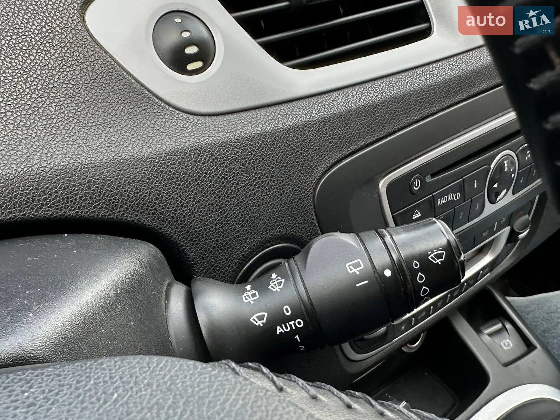 2010 Renault Scenic - мініатюра 22