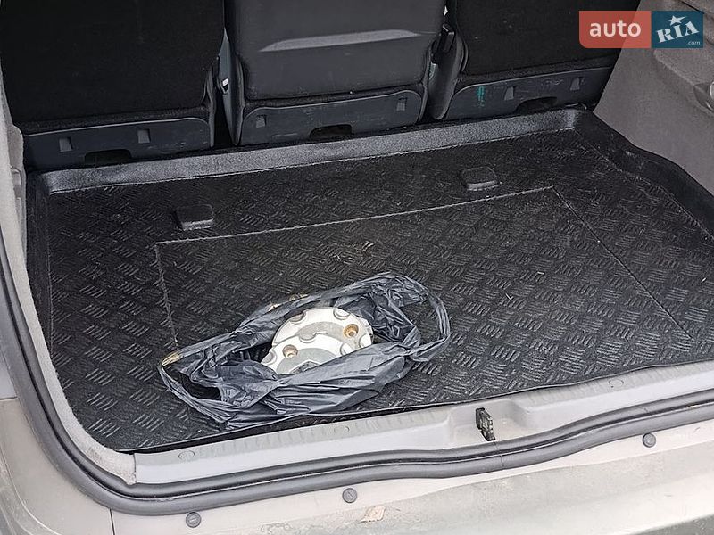 Минивэн Renault Scenic 2005 в Ковеле