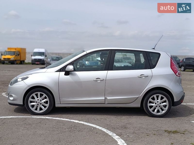 Минивэн Renault Scenic 2011 в Виннице