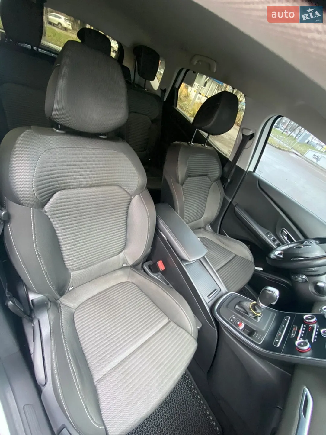 2017 Renault Scenic - мініатюра 15