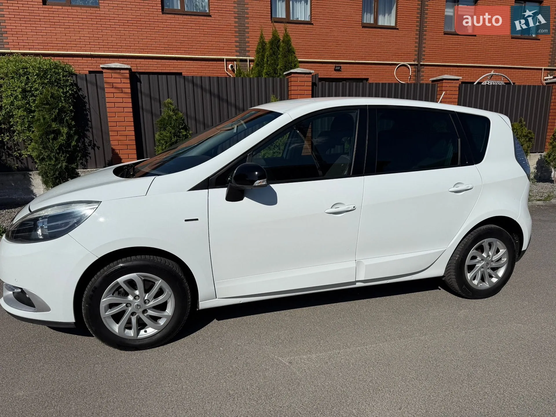 2015 Renault Scenic - мініатюра 10
