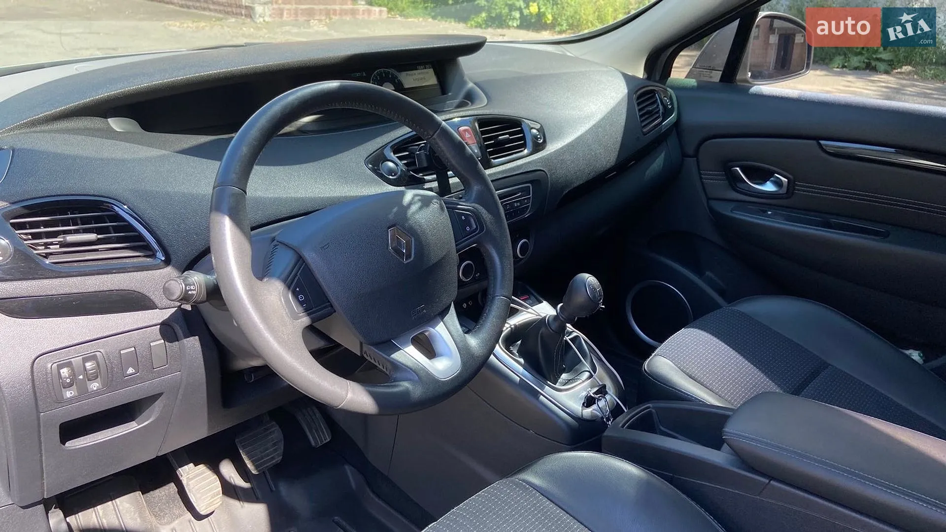 2011 Renault Scenic - мініатюра 16