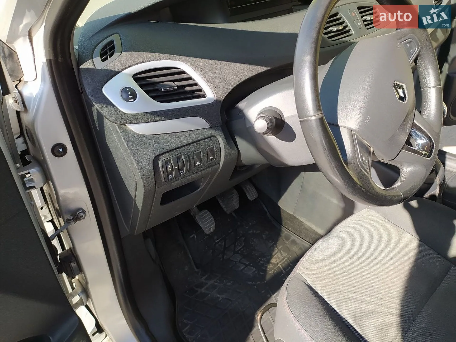 2014 Renault Scenic - мініатюра 26