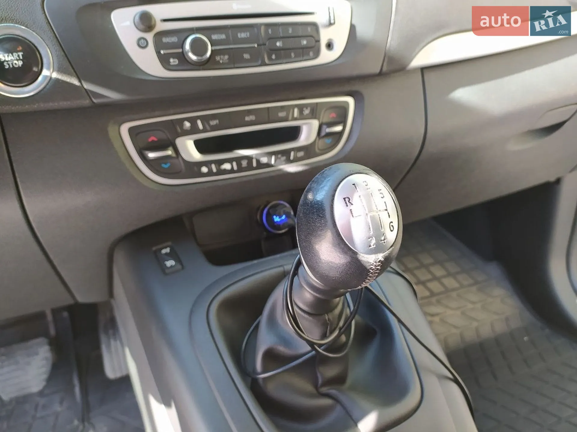 2014 Renault Scenic - мініатюра 29