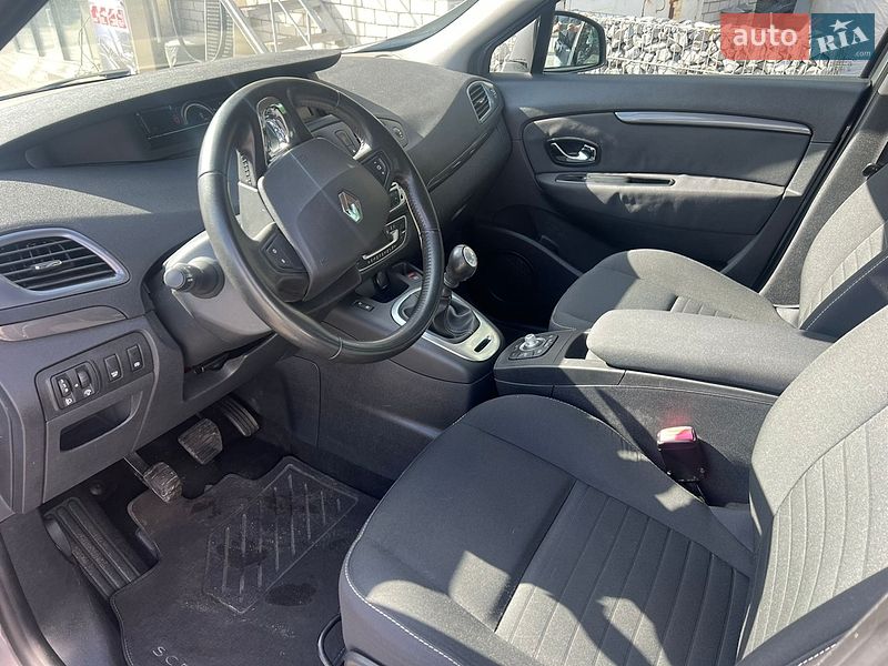 Минивэн Renault Scenic 2015 в Житомире