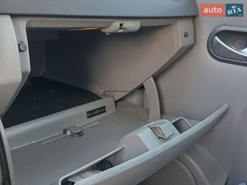 Минивэн Renault Scenic 2005 в Ирпене