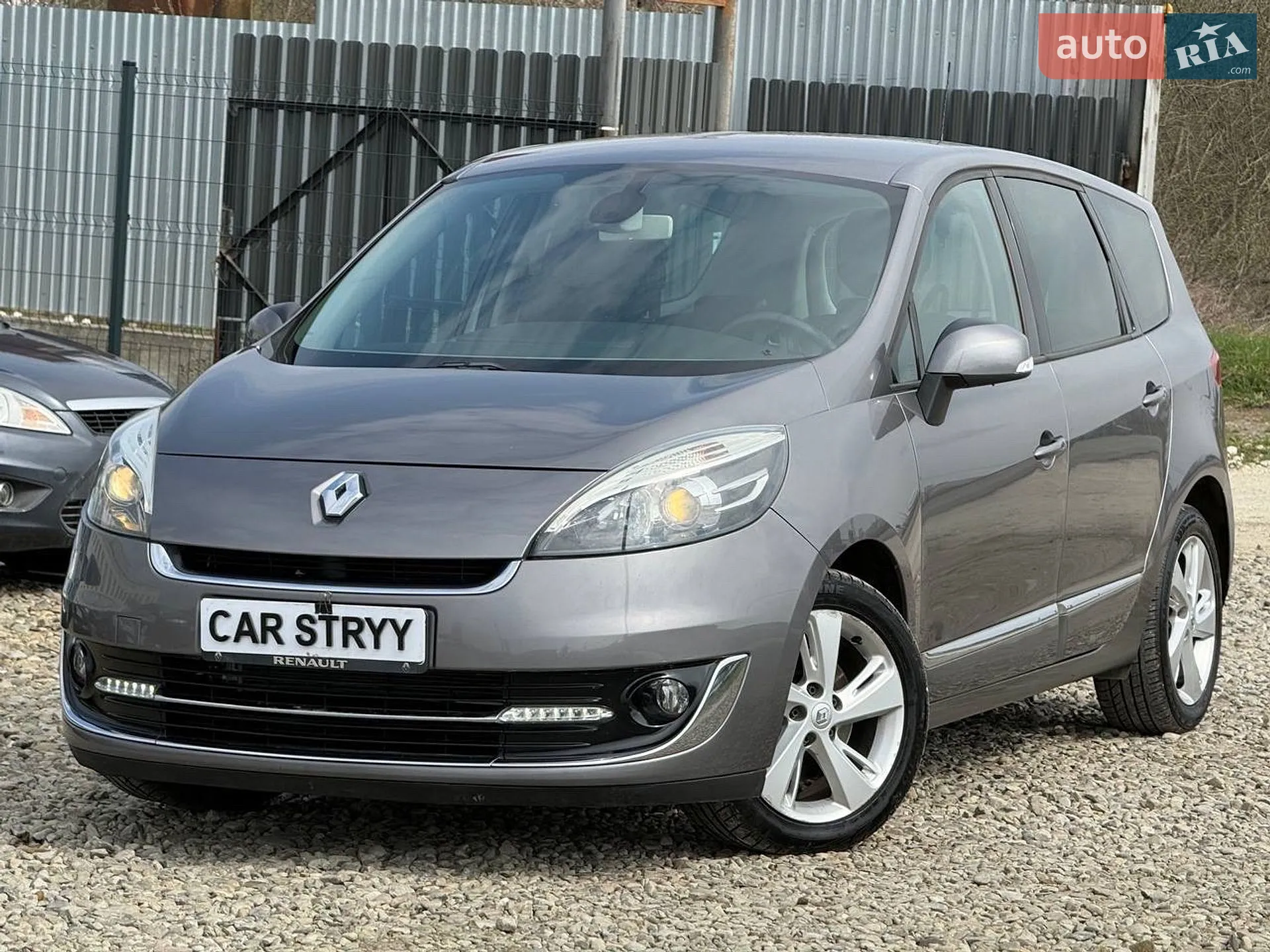 2012 Renault Scenic - мініатюра 2