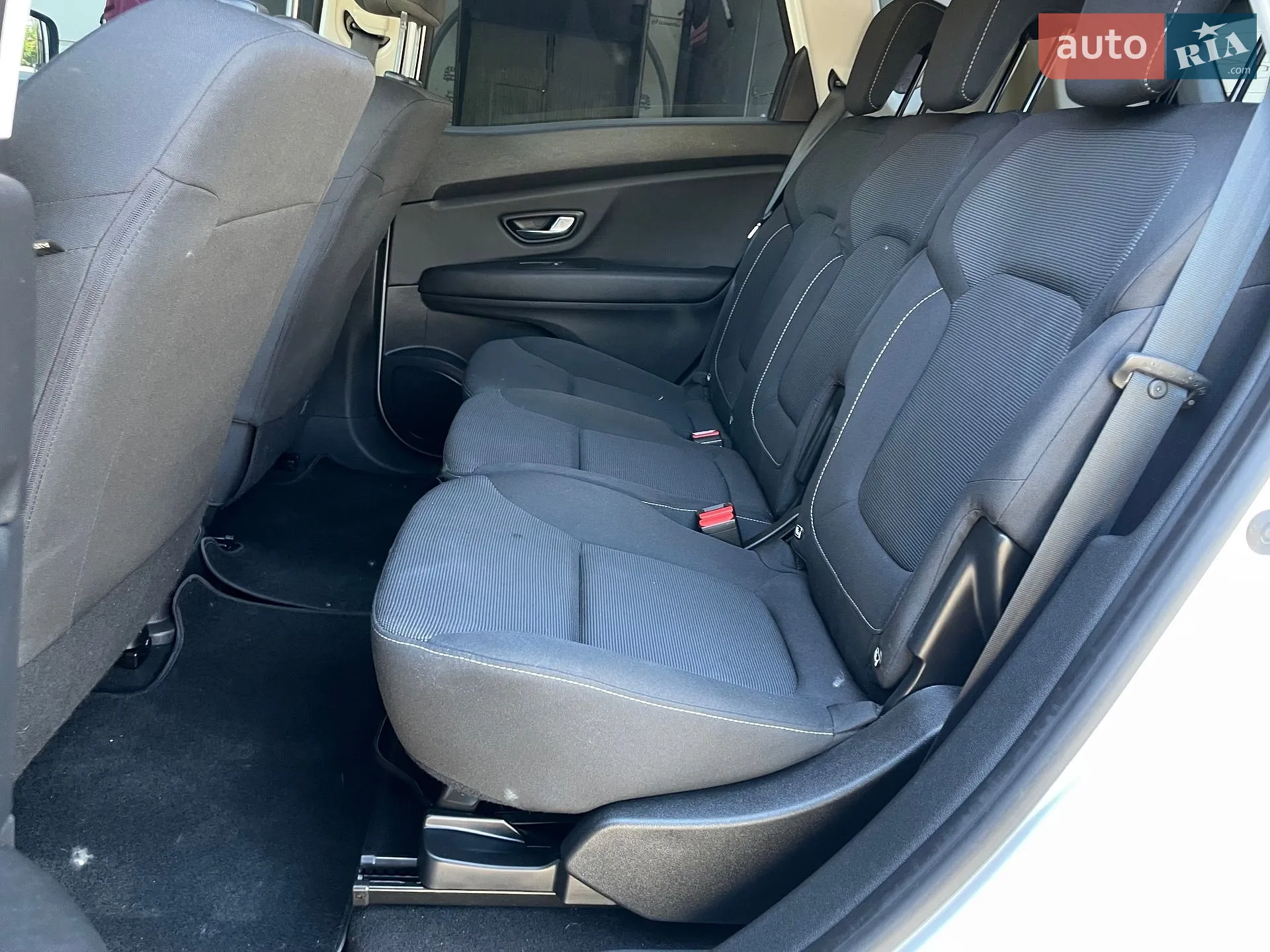 2019 Renault Scenic - мініатюра 28