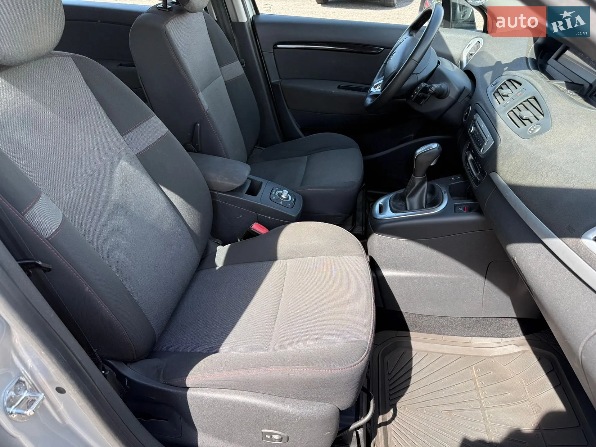 2013 Renault Scenic - мініатюра 15