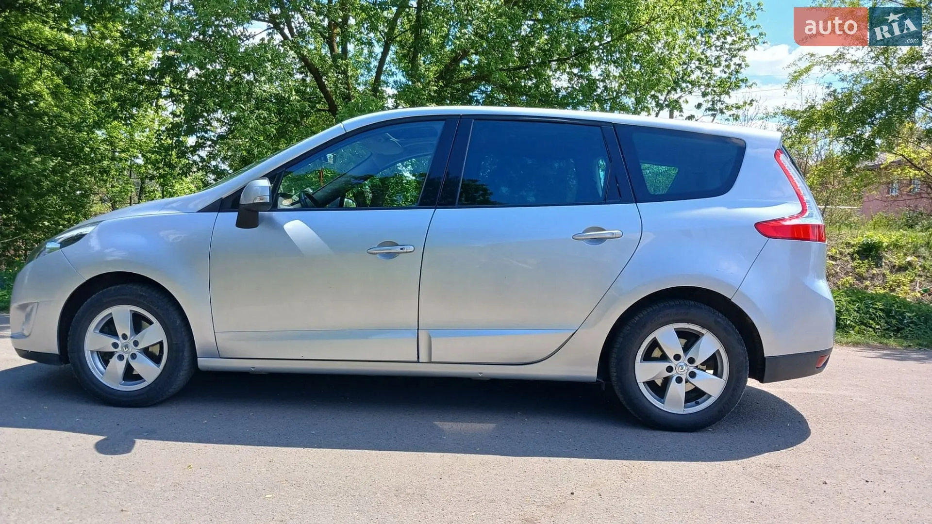 2010 Renault Scenic - мініатюра 11