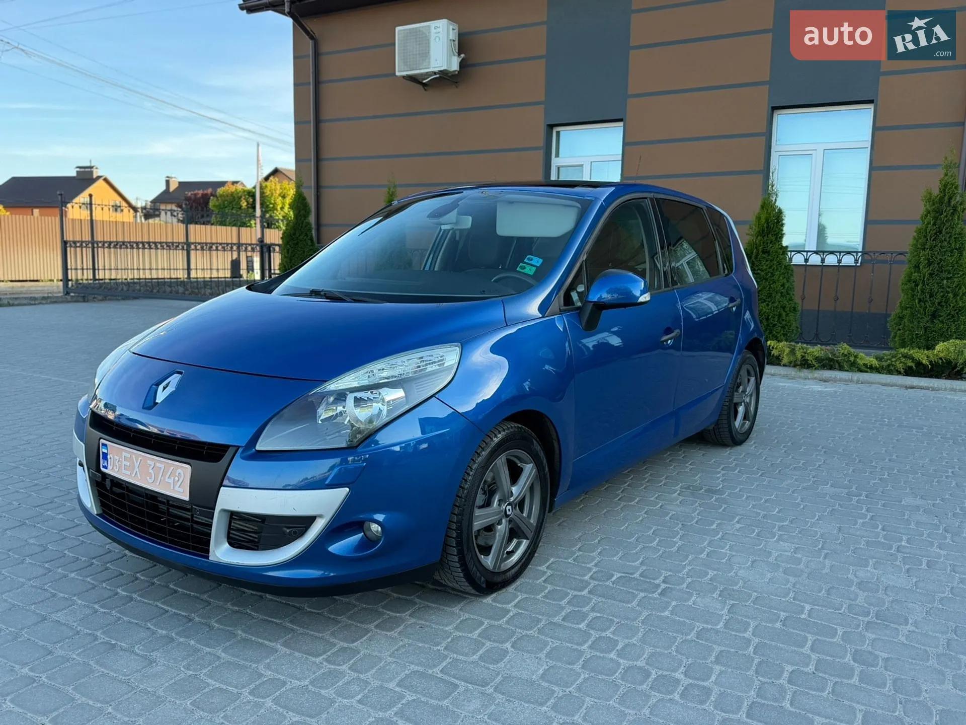 2010 Renault Scenic - фото 1