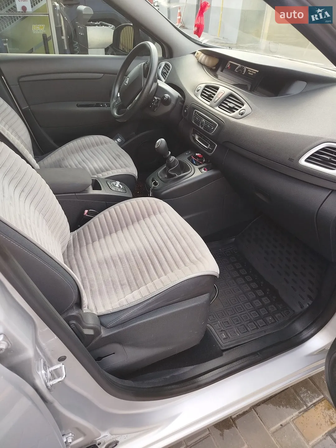 2010 Renault Scenic - мініатюра 7