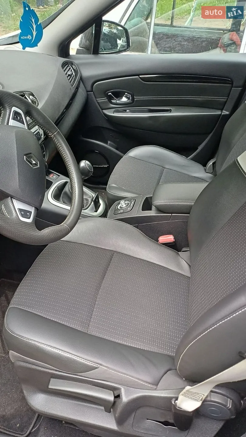 2012 Renault Scenic - мініатюра 17
