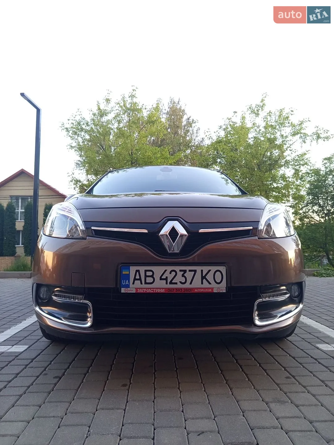 2014 Renault Scenic - мініатюра 2