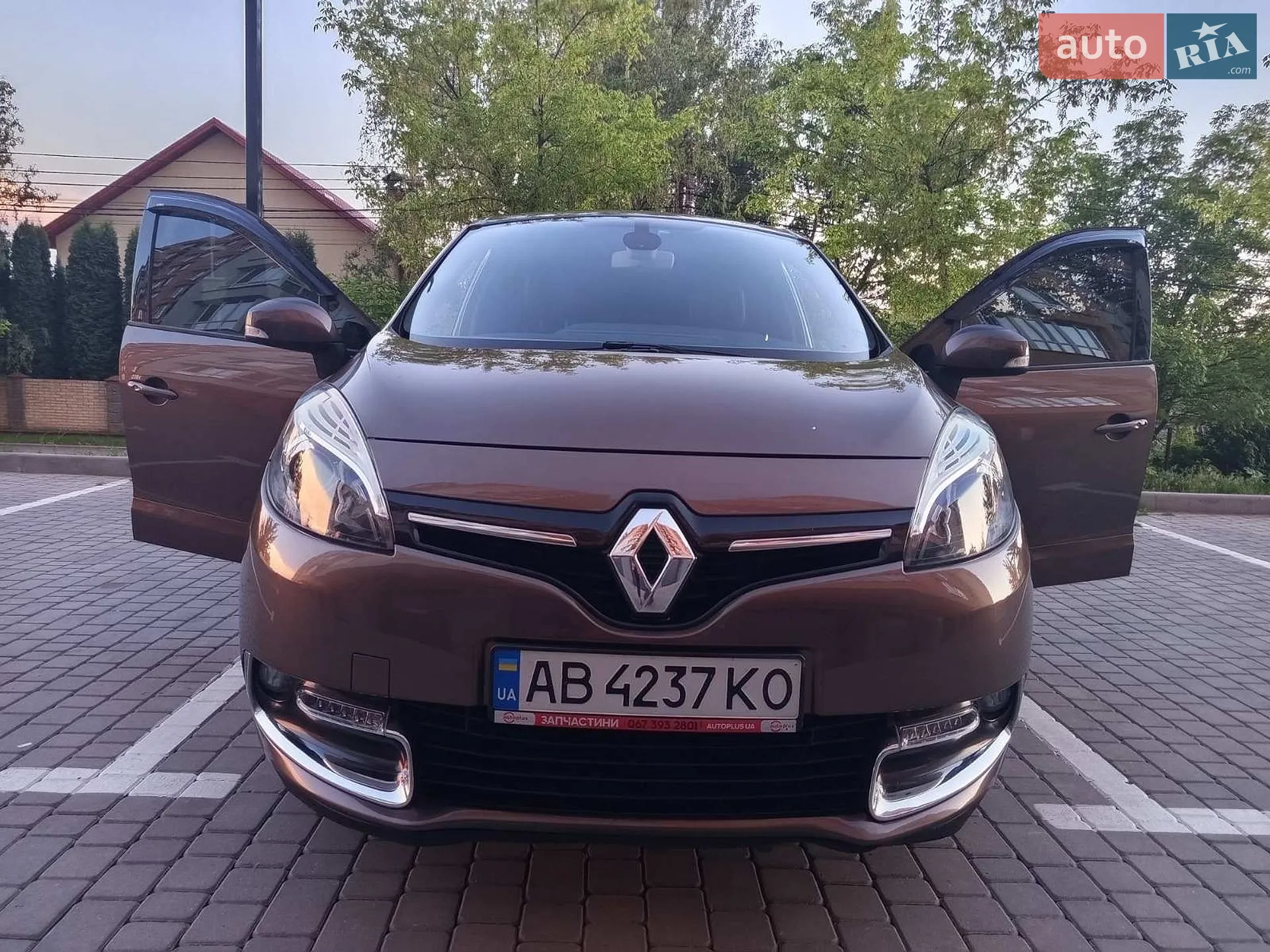 2014 Renault Scenic - мініатюра 19