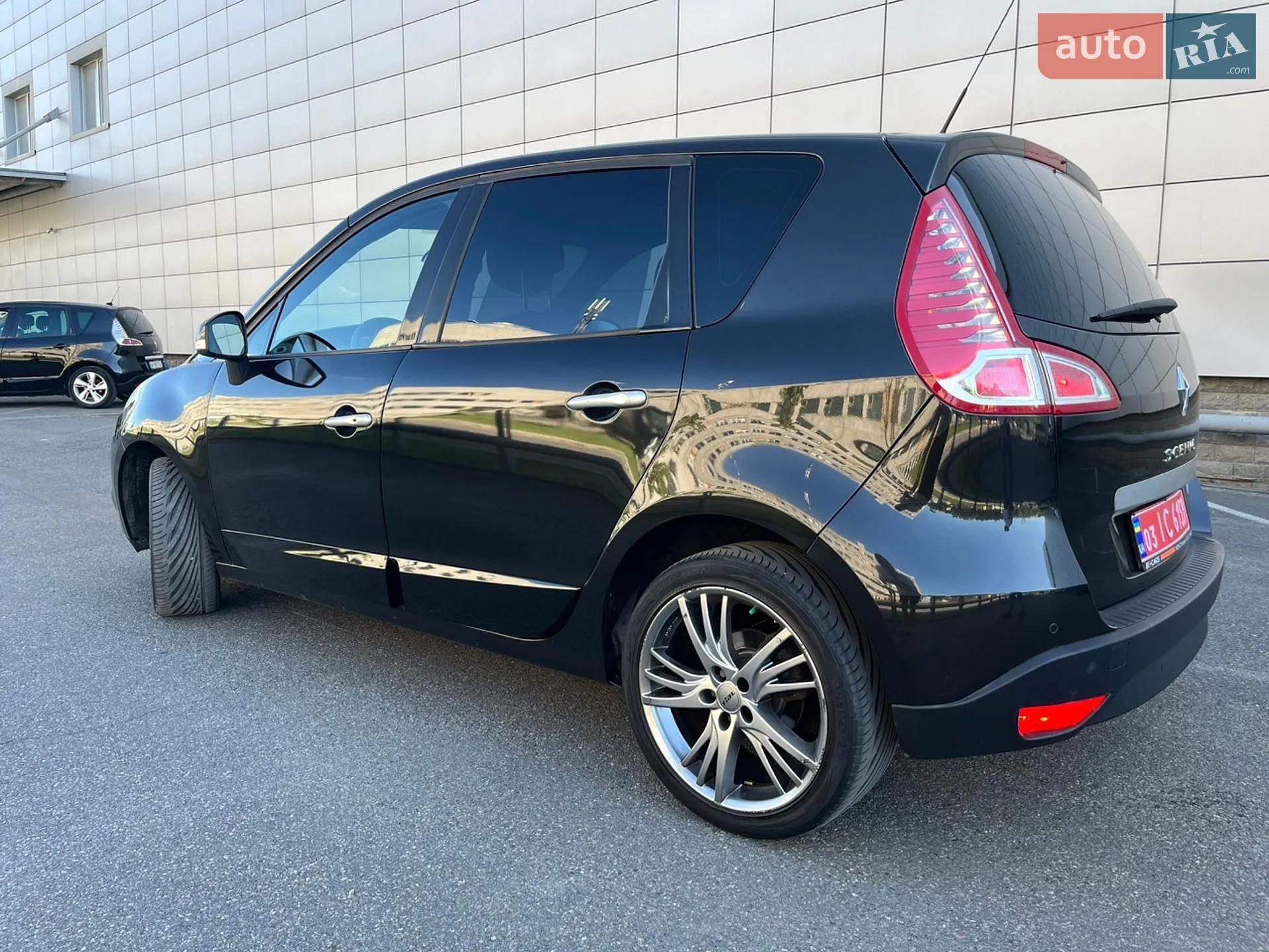 2010 Renault Scenic - мініатюра 15