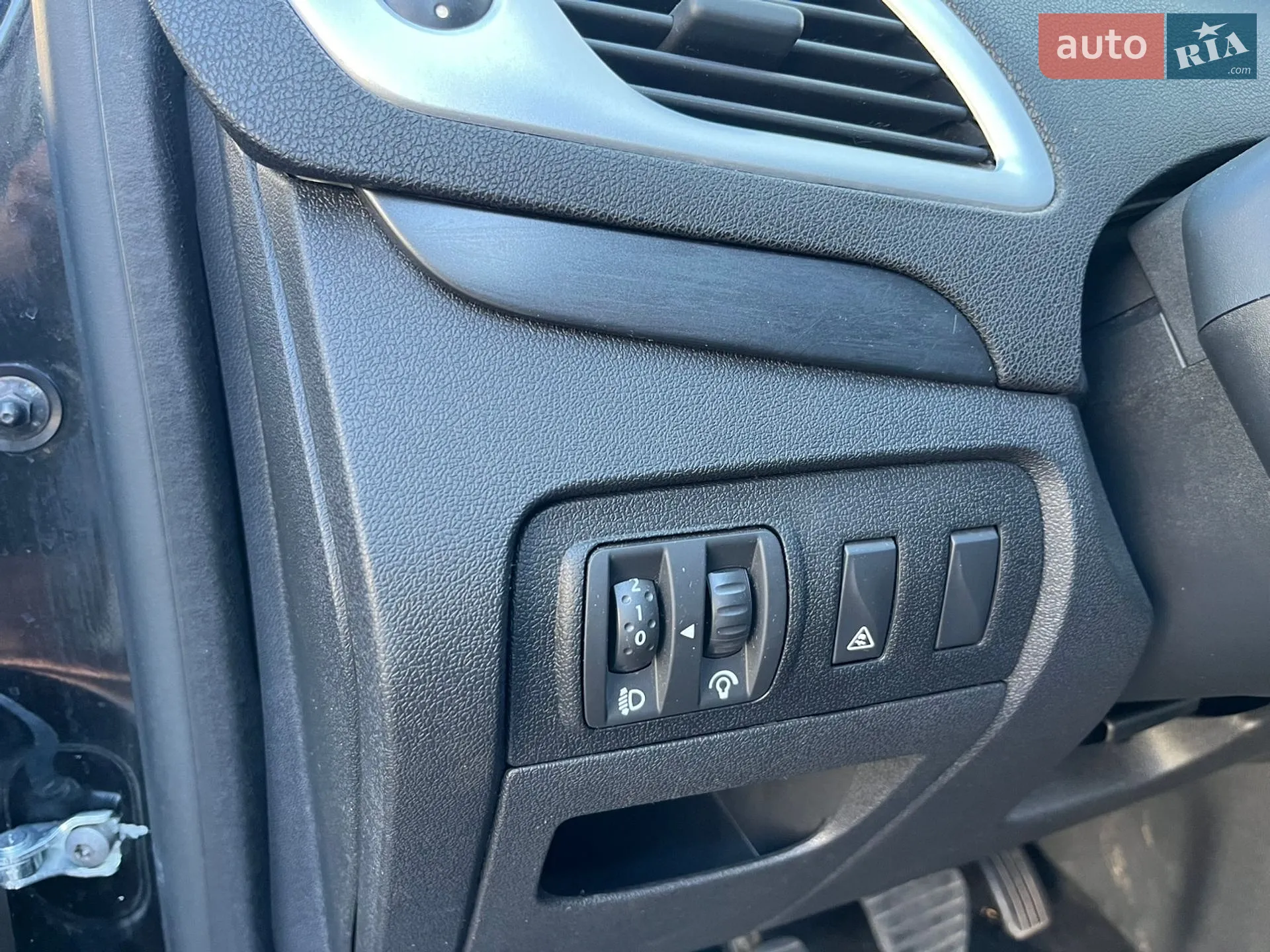 2010 Renault Scenic - мініатюра 25