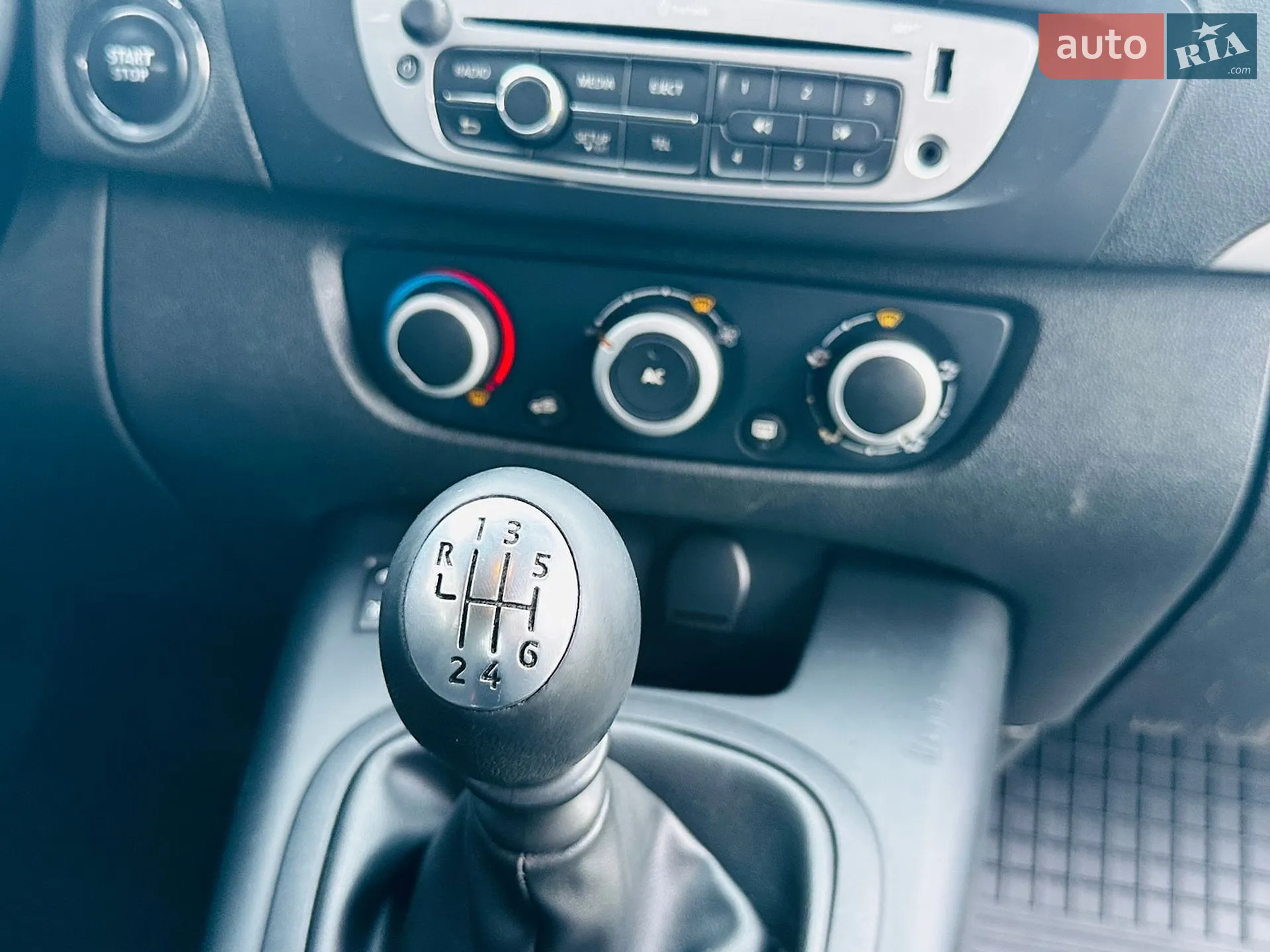 2013 Renault Scenic - мініатюра 14
