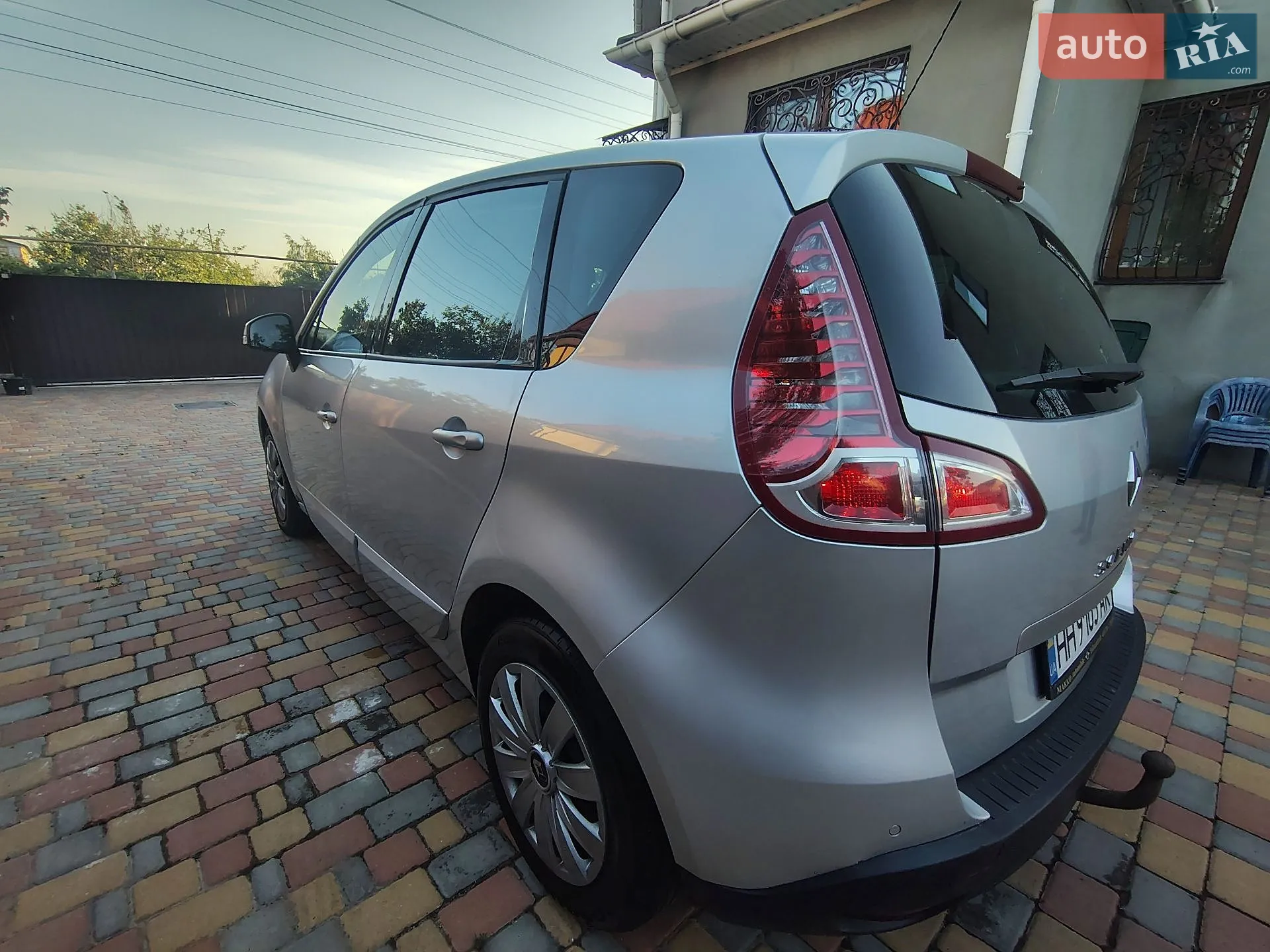 2010 Renault Scenic - мініатюра 6