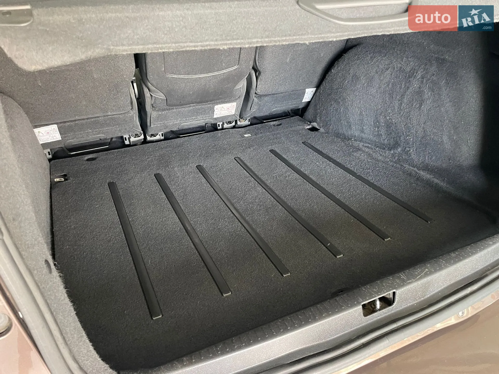 2010 Renault Scenic - мініатюра 33