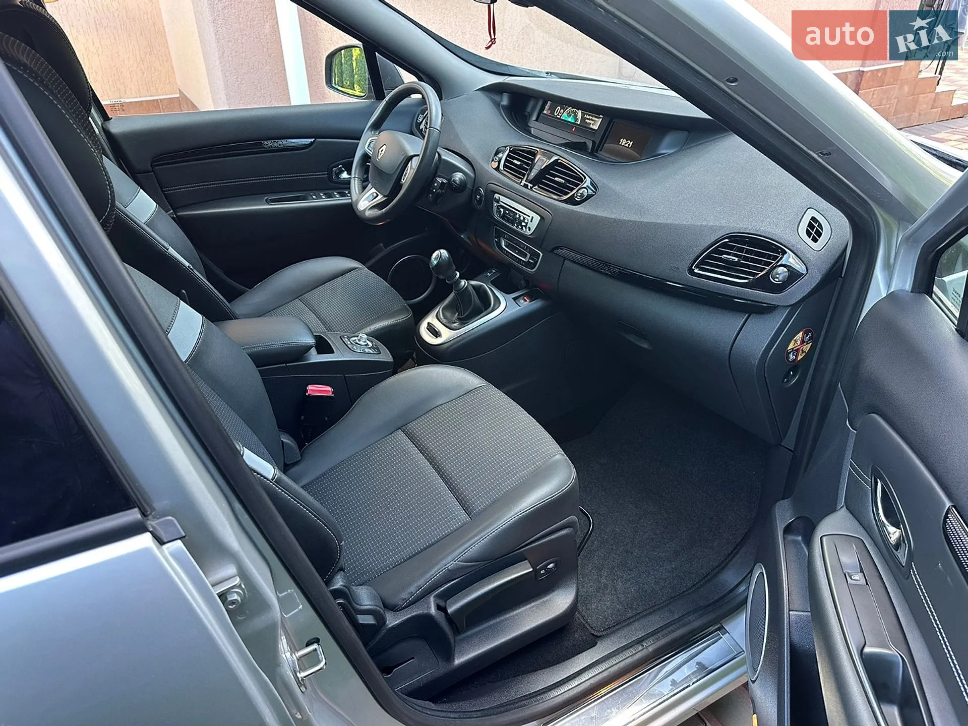 2012 Renault Scenic - мініатюра 25
