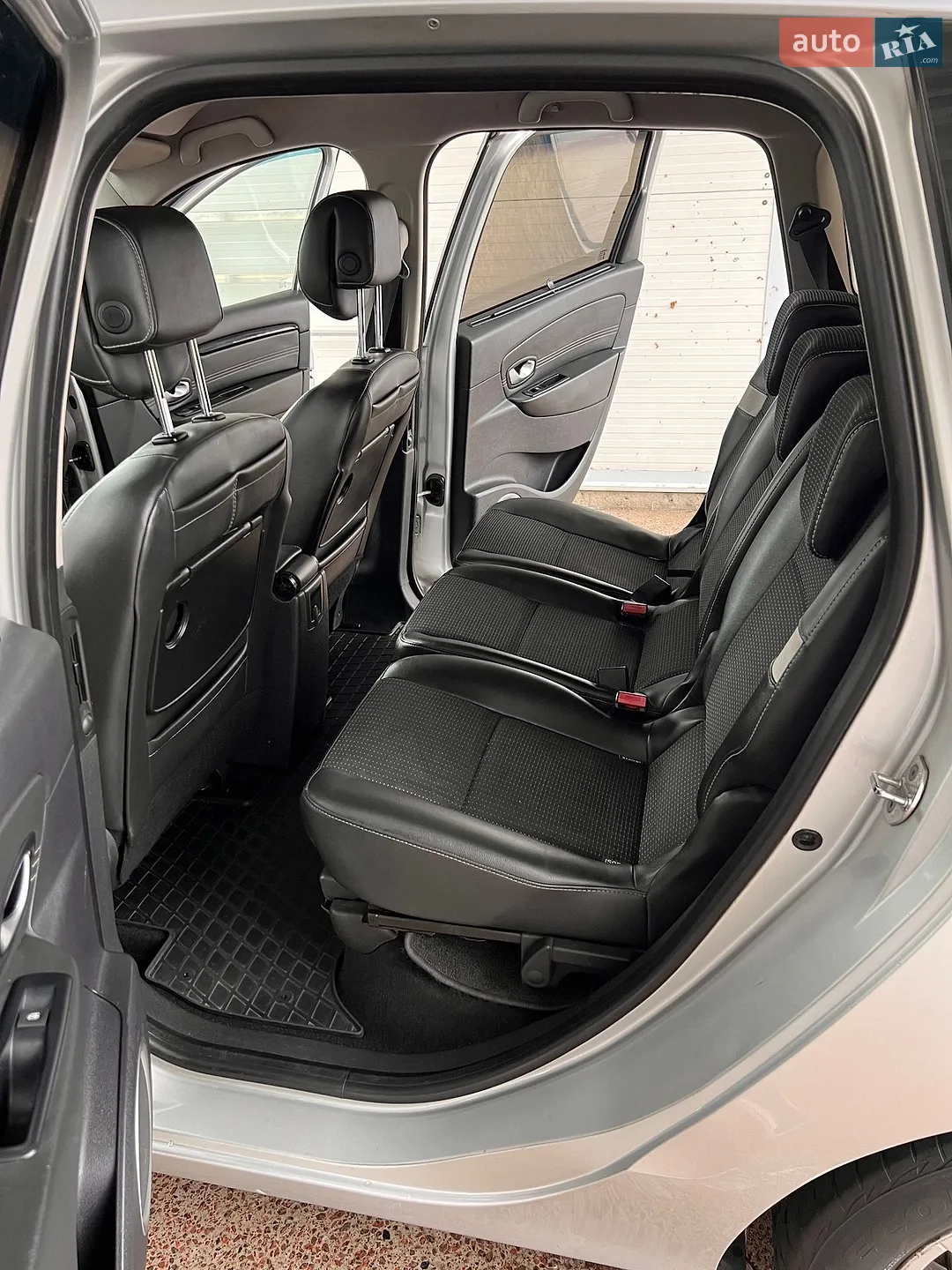 2011 Renault Scenic - мініатюра 33