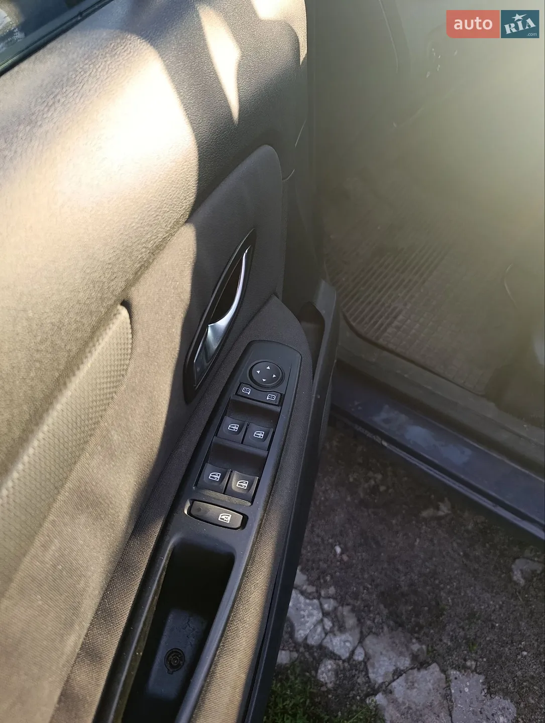 2010 Renault Scenic - мініатюра 10