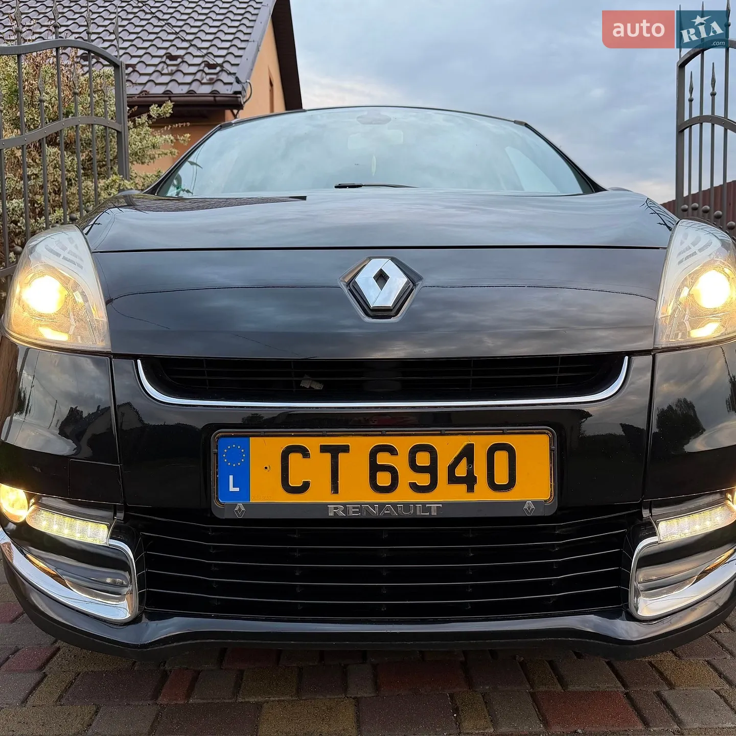 2012 Renault Scenic - мініатюра 2